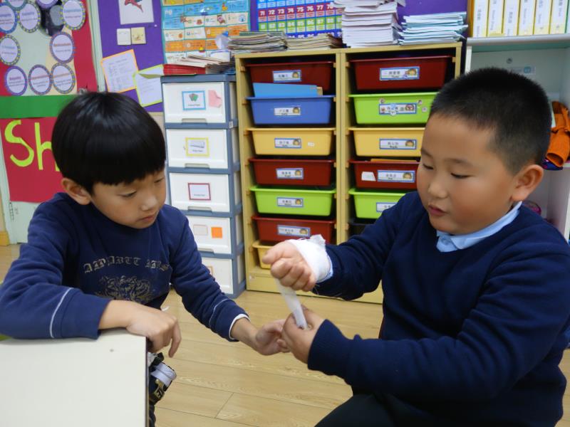 基礎(chǔ)包扎 (5).jpg