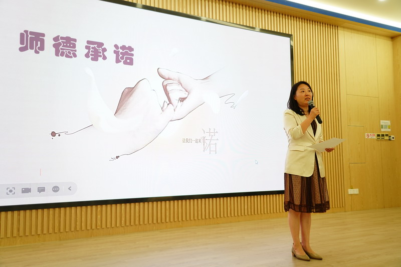 陸校長(zhǎng).JPG